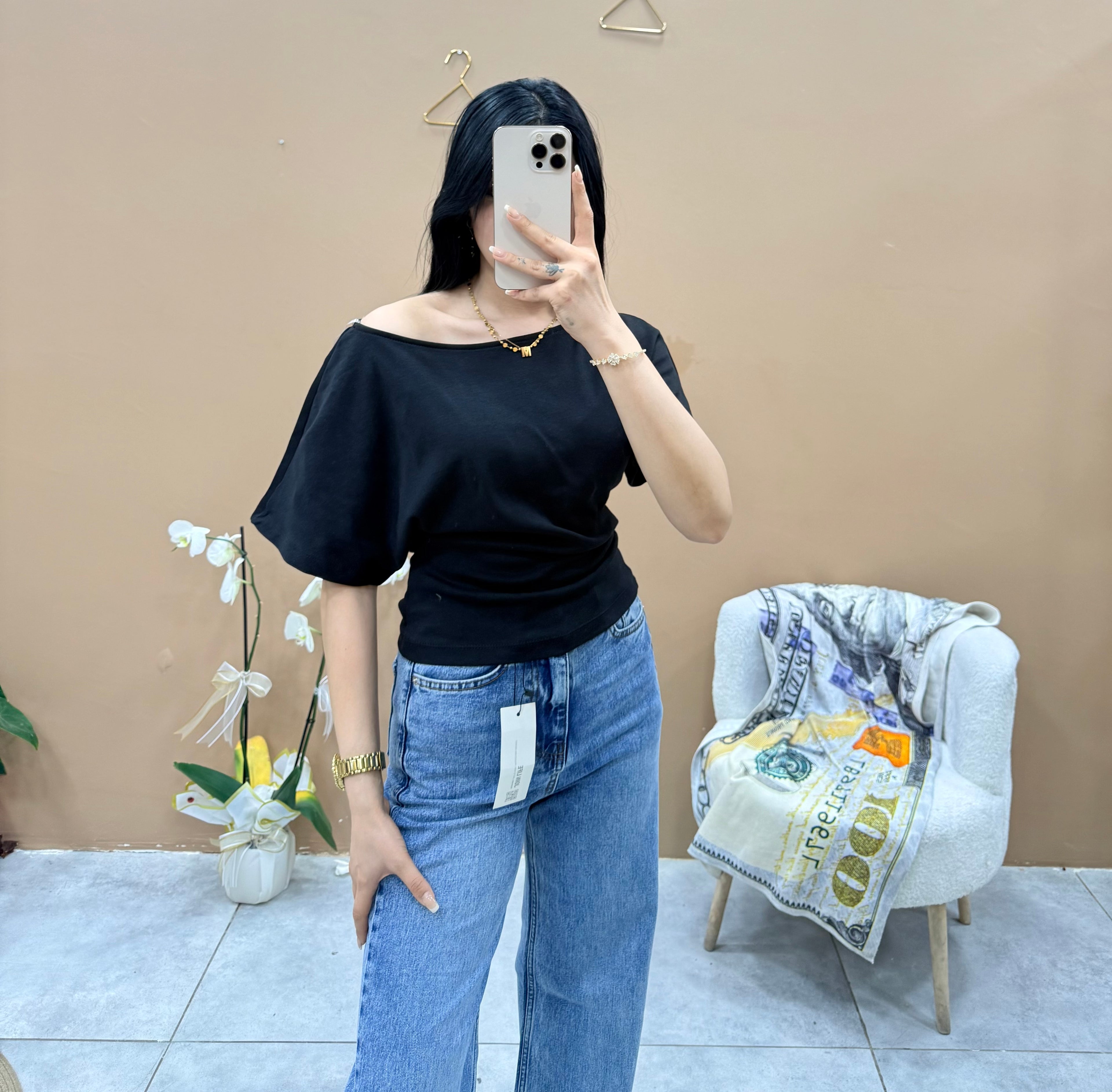 Kayık yaka T-shirt