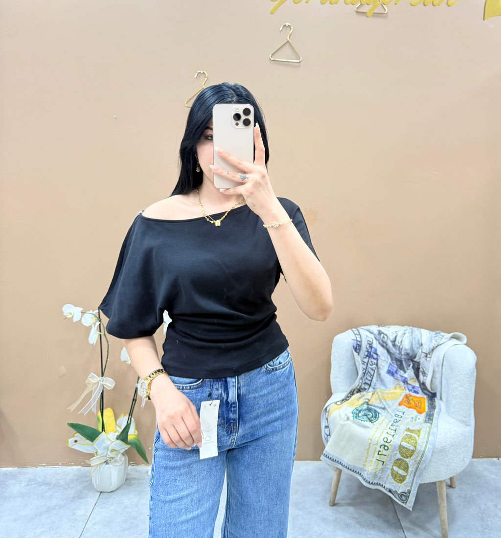 Kayık yaka T-shirt
